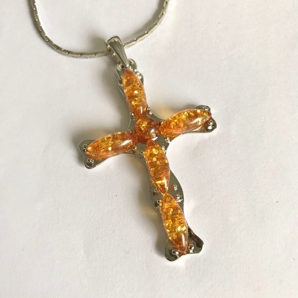 Vintage Honey Amber Cross Pendant Necklace Silver Plated Simulated Acrylic 24" - Picture 6 of 11